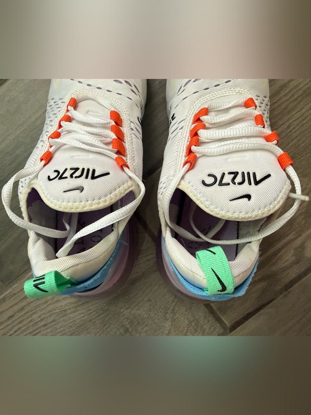 Nike Air Max 270 - Picture 8 of 10